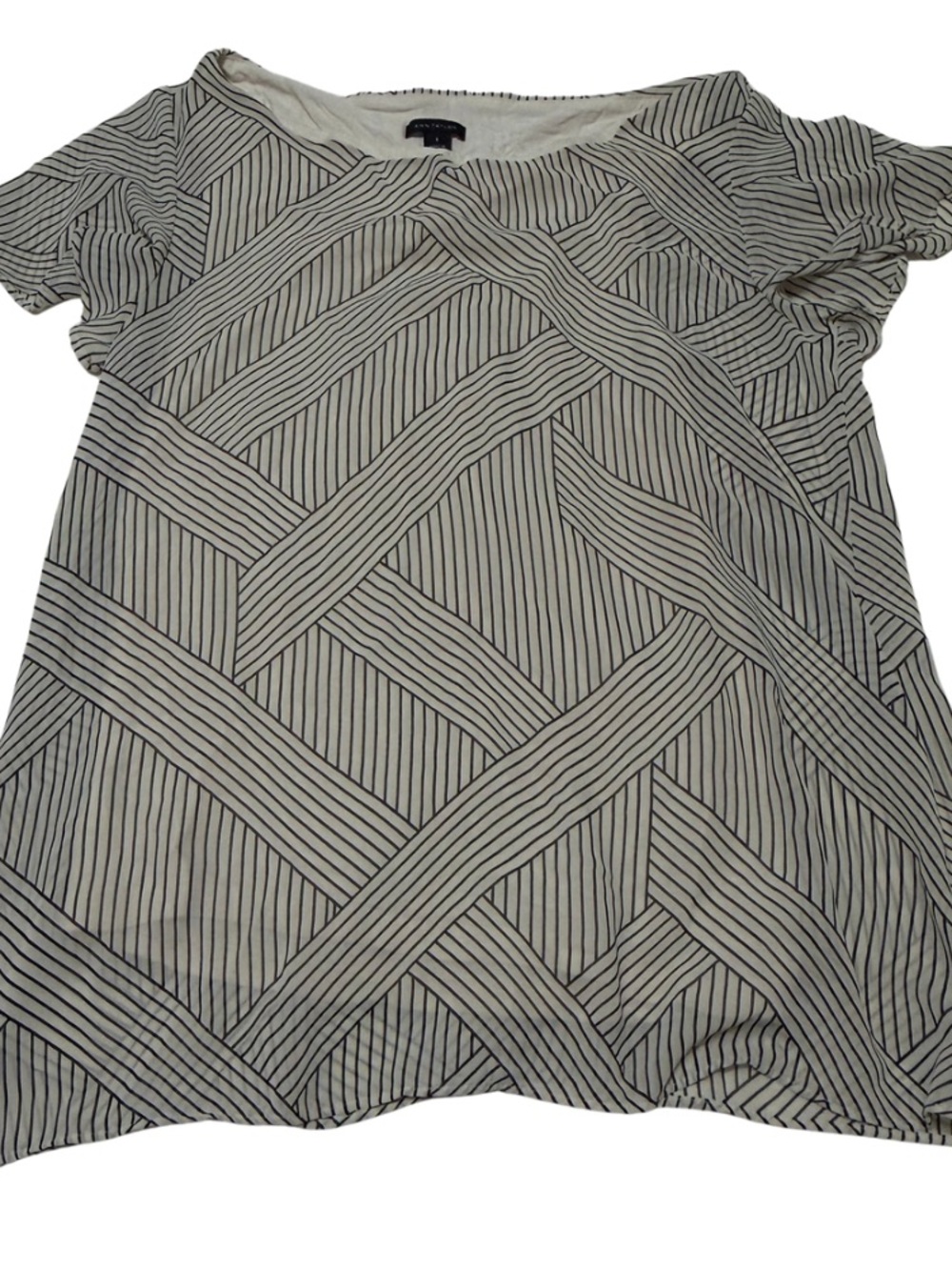Ann Taylor S Short Sleeve Geometric Stripe Shirt - Black & White